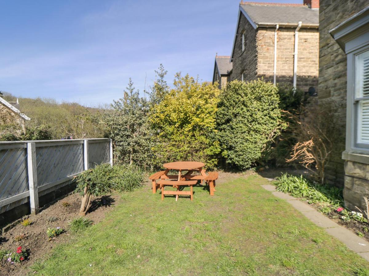 Hazeldene Villa Whitby Exterior photo